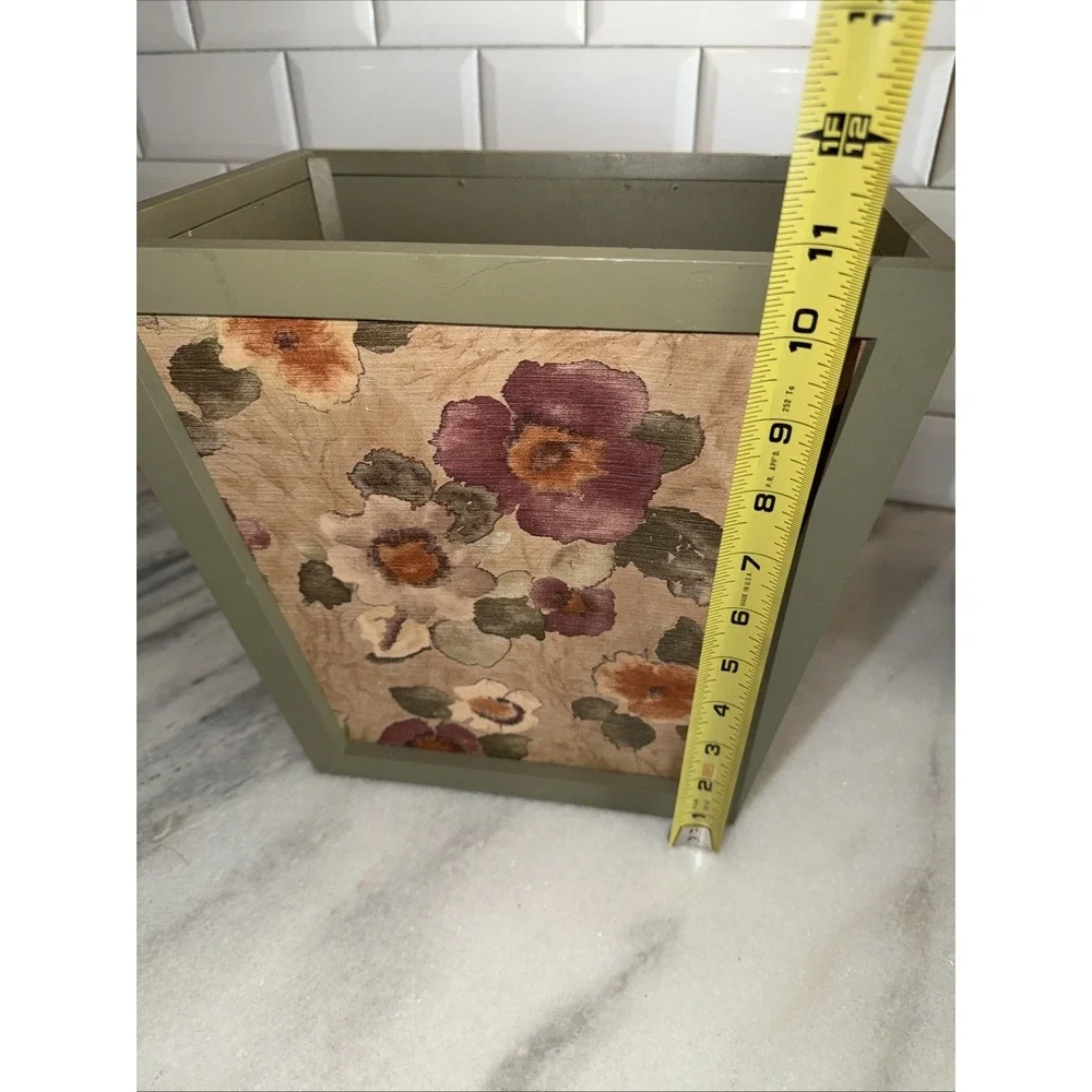 Belk Bali Wooden Tissue Cover With Matching Trash Can GW999 Olive Green